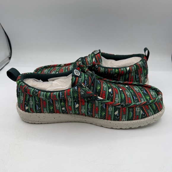 Hey Dude Wally Fishmas Sweater Shoes Mens Sz 10 Pine Green/Red Christmas Slip On main image 10